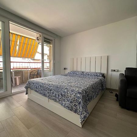 Studio Monserrate H Torrevieja Exterior photo